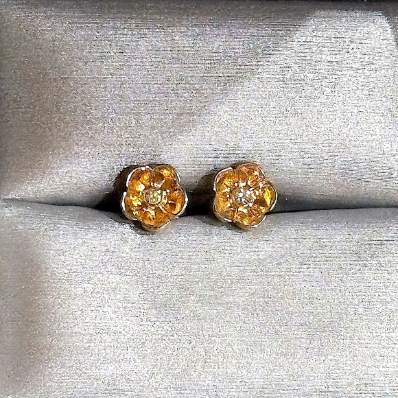 Anthropologie Gold Floral Stud Earrings - Picture 2 of 5